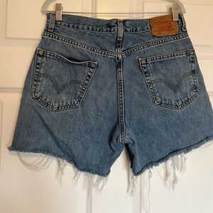 Levi 550 Cut-Offs sz 34